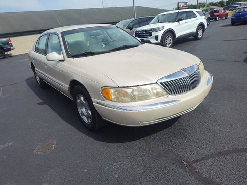 Used 1999 Lincoln Continental FWD image 4