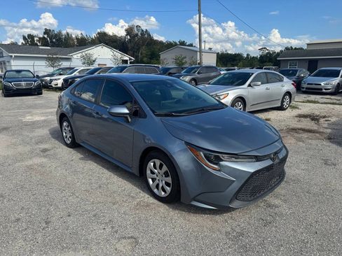 Used 2020 Toyota Corolla LE FWD image 2