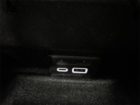 Used 2021 Cadillac XT6 Premium Luxury image 36