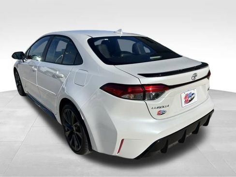 Used 2026 Toyota Corolla XSE FWD image 4