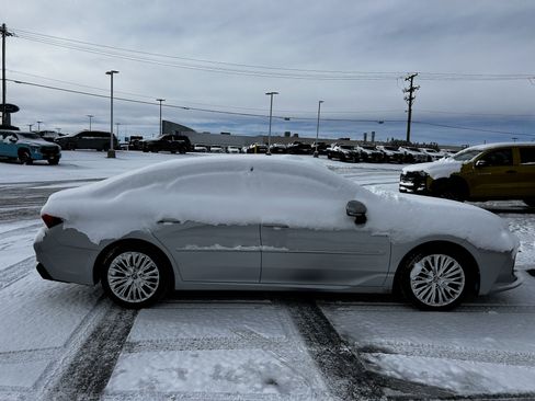 Used 2019 Toyota Avalon Limited w/ Advanced Safety Package image 6