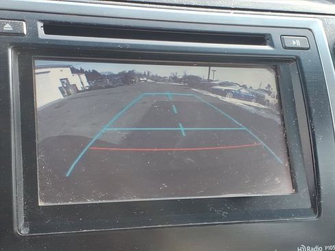 Used 2014 Toyota Camry LE image 8