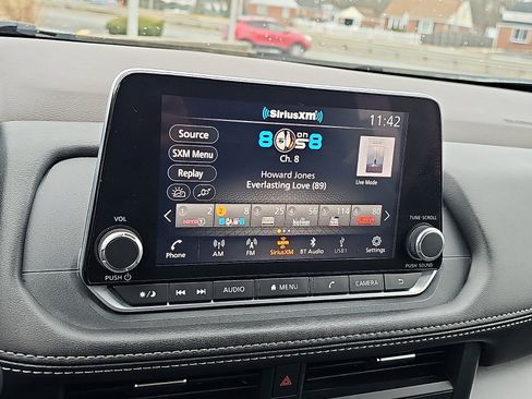 Certified 2023 Nissan Rogue SV image 17