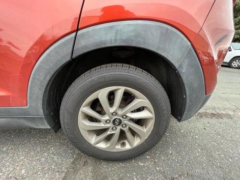 Used 2016 Hyundai Tucson SE w/ Option Group 02 FWD image 14