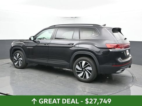 Used 2024 Volkswagen Atlas SE AWD/4WD image 11