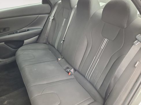 Used 2025 Hyundai Elantra Sport FWD image 13