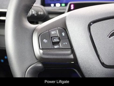 Used 2022 Ford Mustang Mach-E Premium RWD image 8