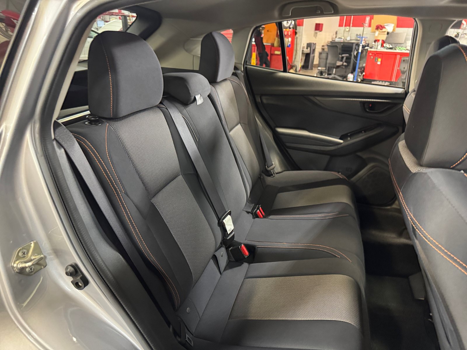 Used 2020 Subaru Crosstrek 2.0i Premium w/ Moonroof Package 2 AWD/4WD image 18