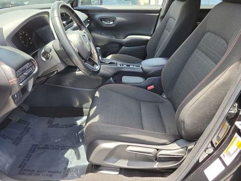 Certified 2025 Honda HR-V Sport image 17