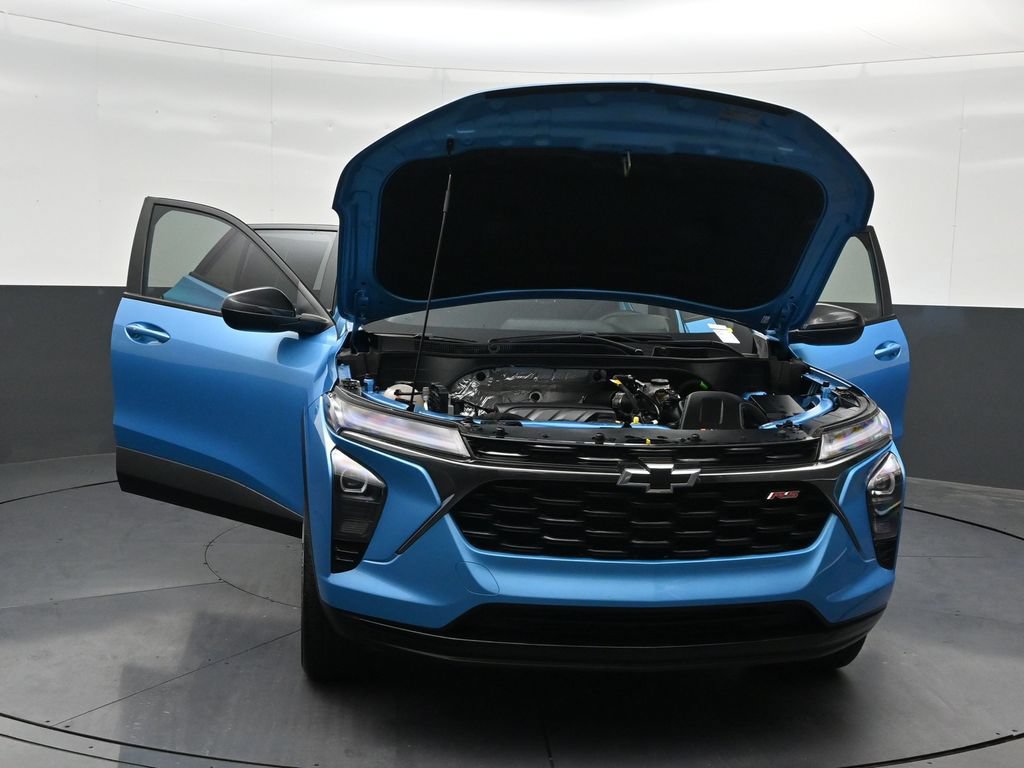 Used 2025 Chevrolet Trax RS w/ Sunroof Package FWD image 33