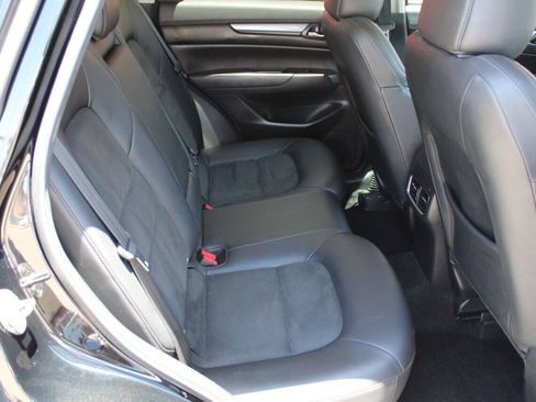 Used 2018 MAZDA CX-5 Touring w/ Preferred Equipment Package FWD image 16