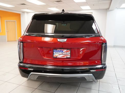 Used 2026 Cadillac Vistiq Sport AWD/4WD image 9