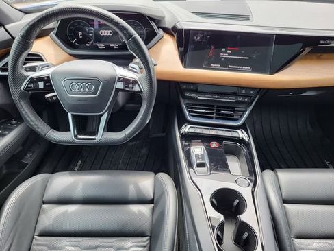 Used 2023 Audi e-tron GT Premium Plus AWD/4WD image 23