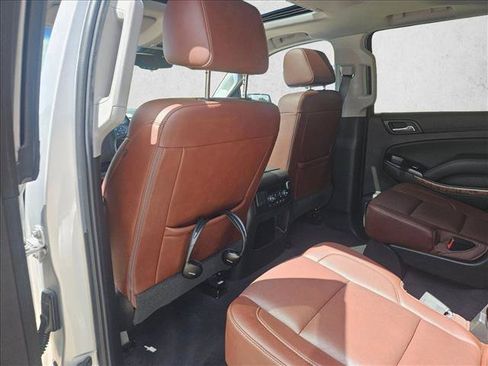 Used 2019 Chevrolet Tahoe Premier w/ Premier Plus Edition RWD image 19