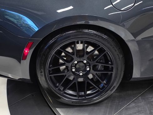 Used 2018 Chevrolet Camaro SS RWD image 42