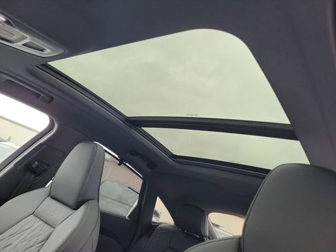 New 2026 Audi SQ5 Premium Plus image 18