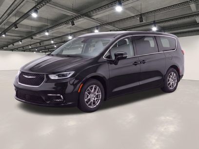 Used 2024 Chrysler Pacifica Touring-L