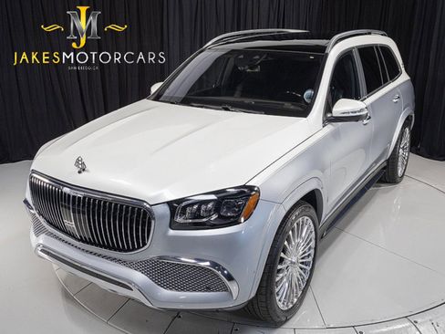 Used 2023 Mercedes-Benz Maybach GLS 600 4MATIC image 24