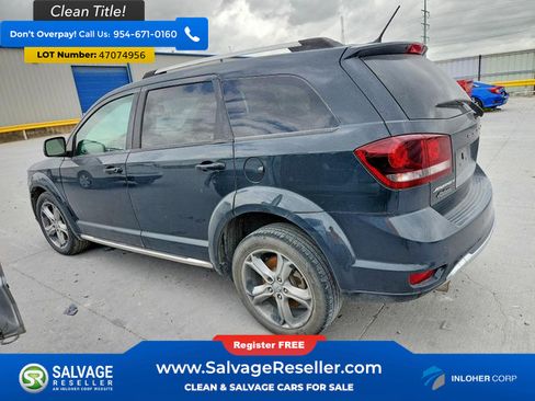 Used 2017 Dodge Journey Crossroad FWD image 3