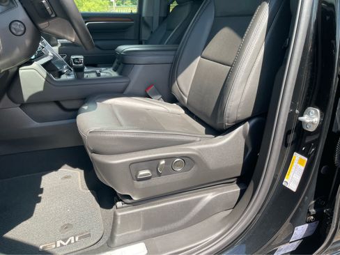 Used 2025 GMC Sierra 1500 Denali AWD/4WD image 13