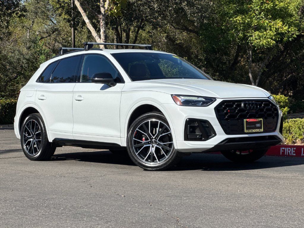 Certified 2024 Audi SQ5 Premium Plus AWD/4WD image 2