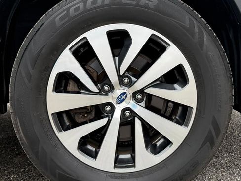 Used 2022 Subaru Outback Premium AWD/4WD image 24