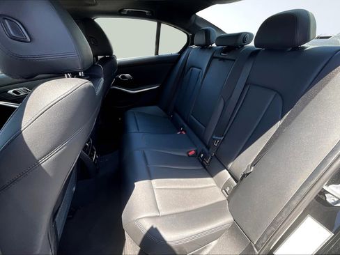 Used 2019 BMW 330i Sedan image 26
