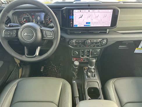 New 2026 Jeep Gladiator Mojave image 13