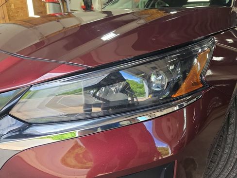 Used 2024 Nissan Altima 2.5 SV FWD image 30