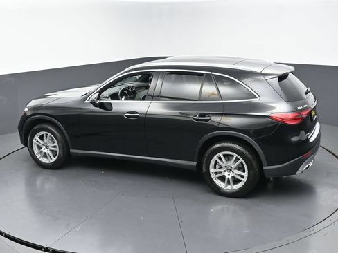 Used 2023 Mercedes-Benz GLC 300 4MATIC w/ Exclusive Trim Package image 42