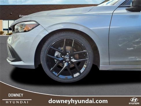 Used 2024 Honda Civic Sport image 6