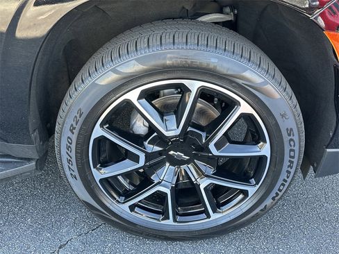 Used 2021 Chevrolet Tahoe RST image 12