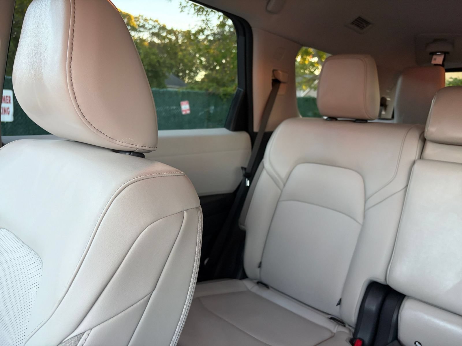 Used 2026 Nissan Pathfinder SL FWD image 41