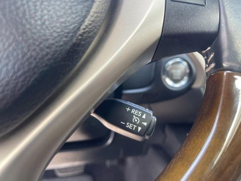 Used 2013 Lexus ES 350 w/ Luxury Pkg FWD image 30