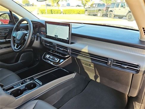 Used 2023 Lincoln Corsair Standard 4D Sport Utility image 33