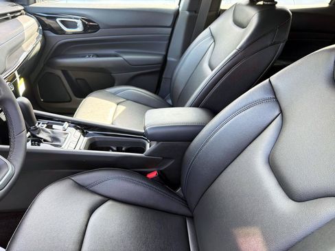 New 2026 Jeep Compass Limited AWD/4WD image 8