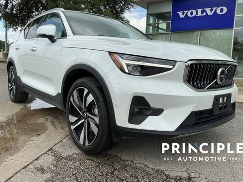 Certified 2023 Volvo XC40 B5 Plus w/ Protection Package Premier AWD/4WD image 1