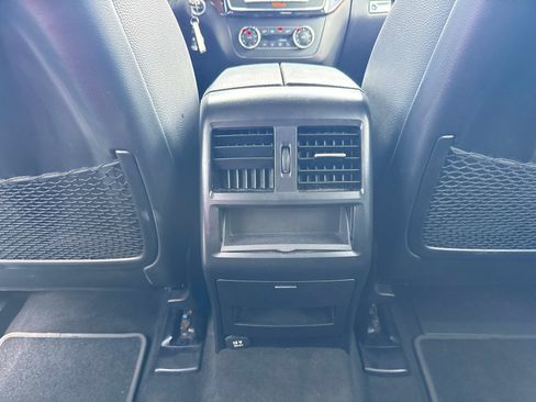 Used 2019 Mercedes-Benz GLS 450 4MATIC image 17