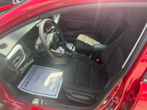 Used 2022 Kia Rio S FWD image 10