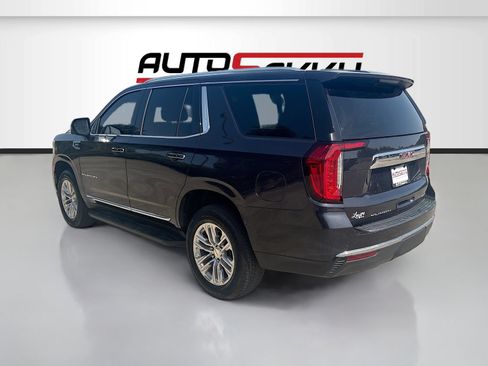 Used 2024 GMC Yukon SLT w/ SLT Luxury Package RWD image 5