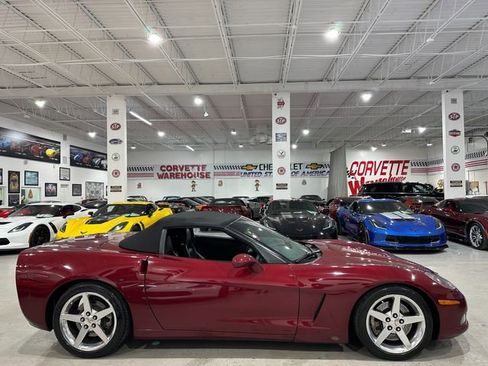 Used 2005 Chevrolet Corvette Convertible w/ Preferred Equipment Group image 5