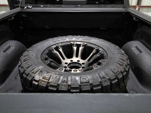 Used 2016 RAM 2500 Laramie w/ Sport Appearance Group AWD/4WD image 11