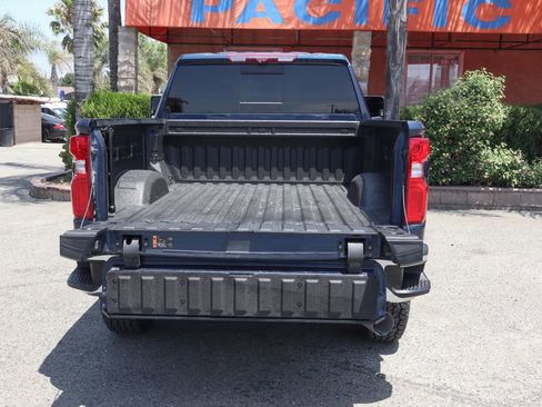 Used 2022 Chevrolet Silverado 2500 LTZ w/ LTZ Premium Texas Edition AWD/4WD image 8