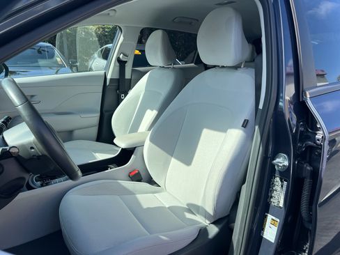 Used 2024 Hyundai Kona SEL FWD image 9