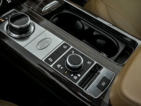 Used 2021 Land Rover Range Rover Long Wheelbase Autobiography image 36