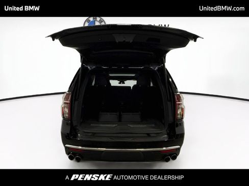 Used 2023 Chevrolet Tahoe Premier AWD/4WD image 15