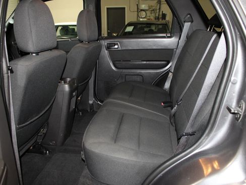 Used 2010 Ford Escape XLT FWD image 23