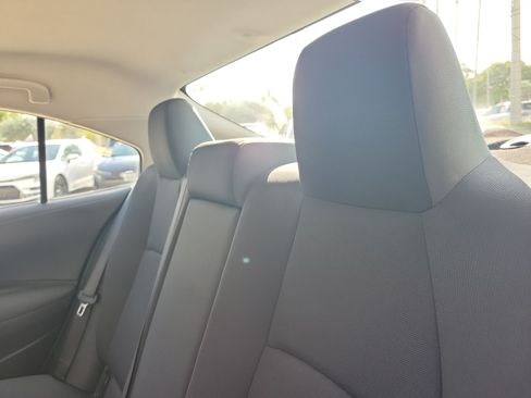 Used 2022 Toyota Corolla LE FWD image 13