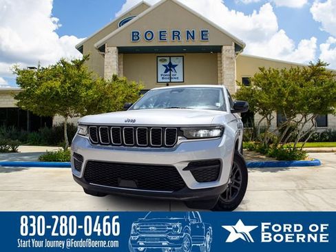 Used 2024 Jeep Grand Cherokee Laredo RWD image 1