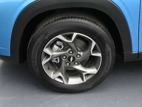 New 2026 Chevrolet Trax LT w/ Driver Confidence Package FWD image 22